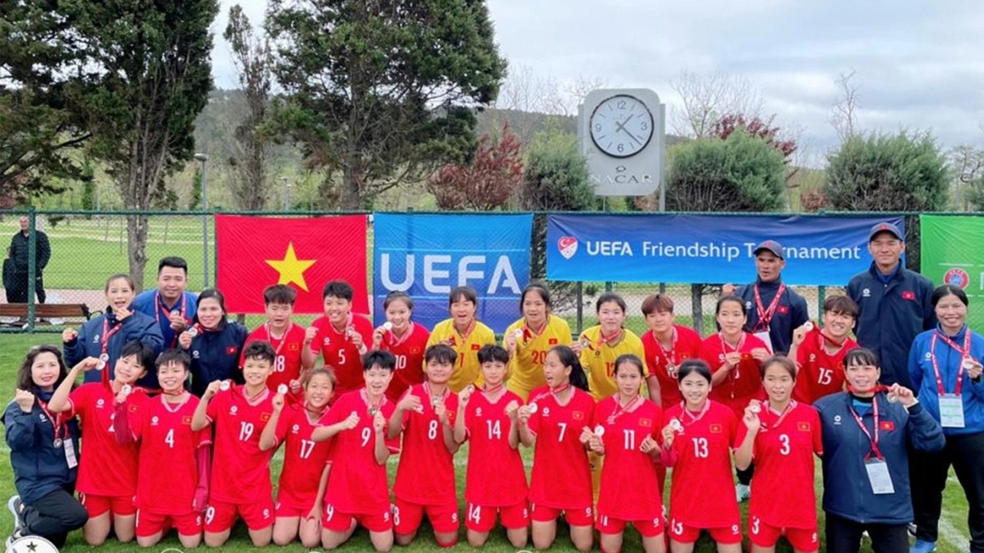 U16-nu-Viet-Nam-thang-tran-cuoi-giai-quoc-te-do-UEFA-to-chuc