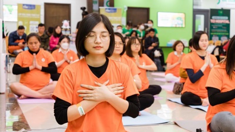 yoga-tien-san-va-thai-ky-1